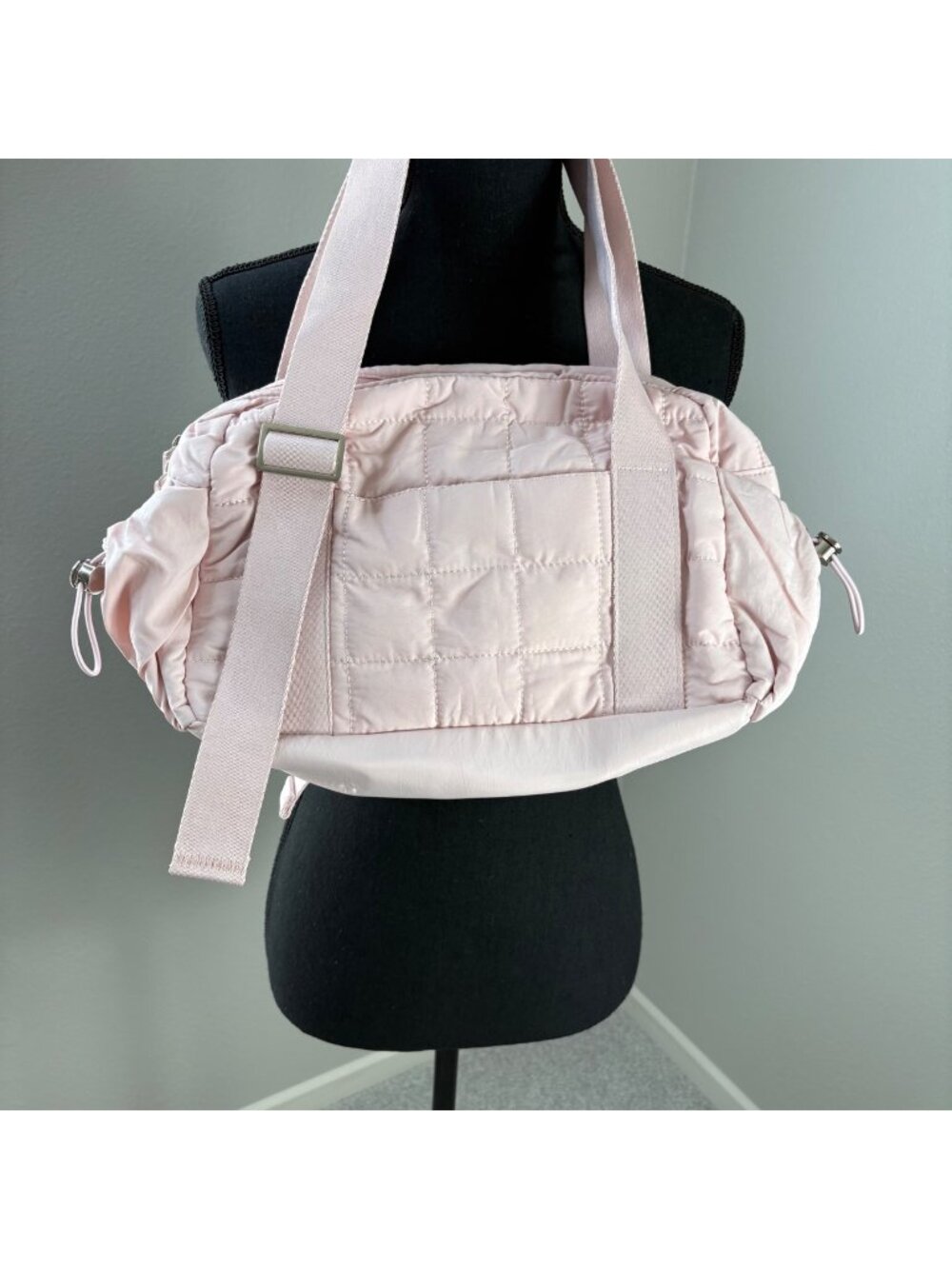 Camtop Medium Gym Bag Pink Quilted Wet Compartments Yoga Pilates